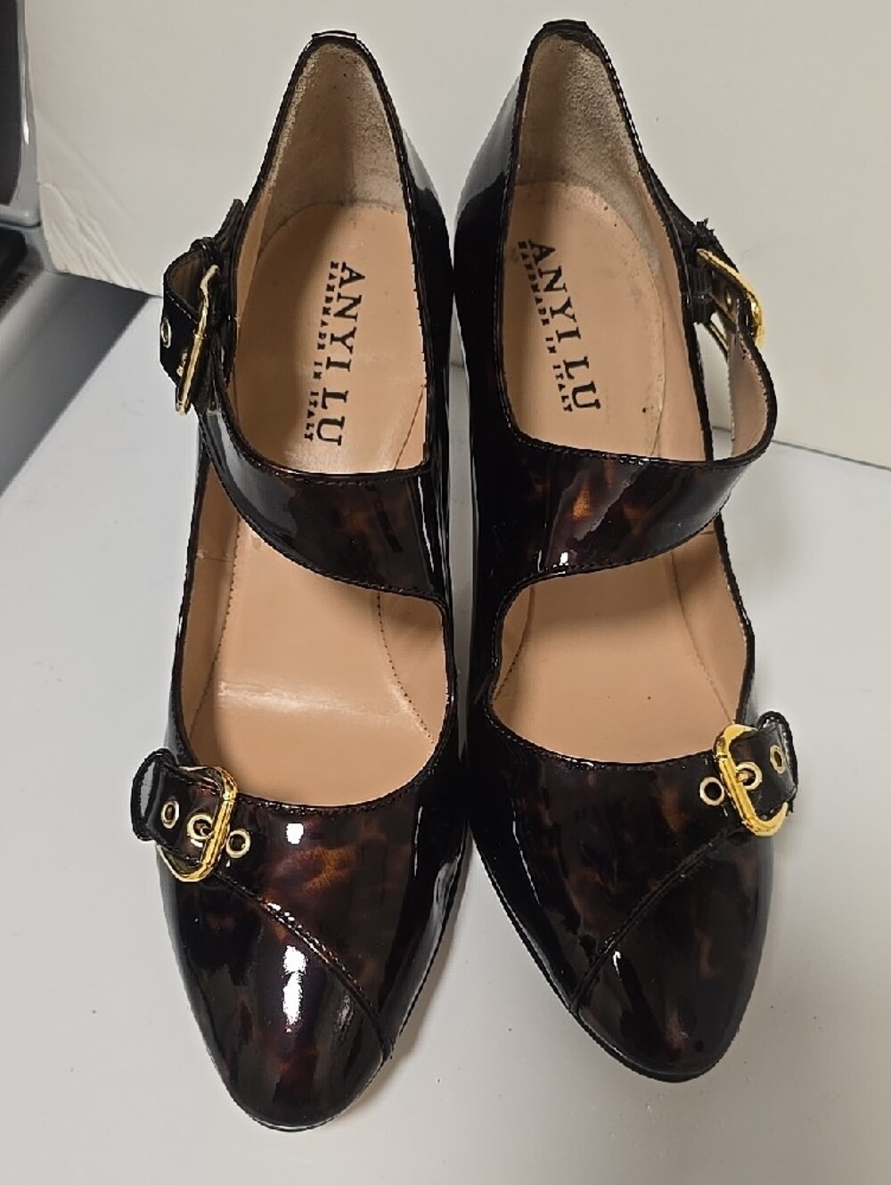 Anyi Lu Tortoise Patent Mary Jane Heels with Gold Buckles 39 1/2 - Italy